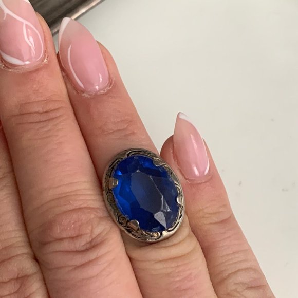 Vintage silver blue bead ring size 4.5